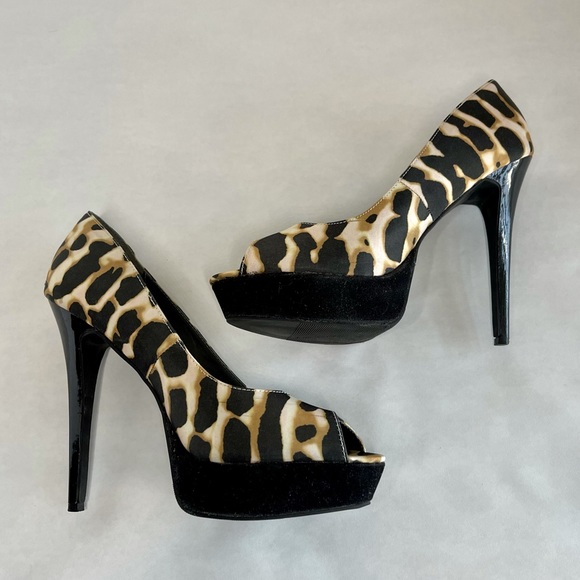Just Fabulous Leopard Peep Toe Platform Pumps (9) - Picture 3 of 7